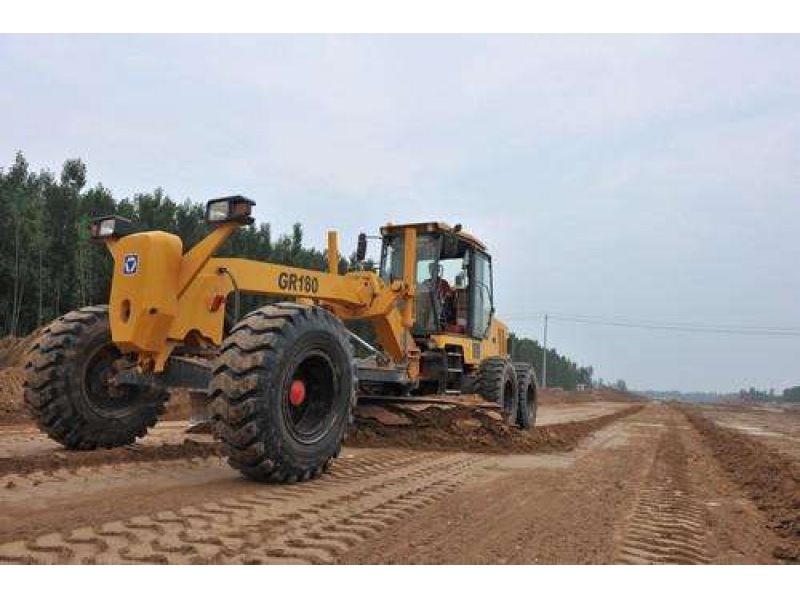 (中国)首页租赁平地机在蒙华铁路施工