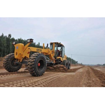 (中国)首页租赁平地机在蒙华铁路施工